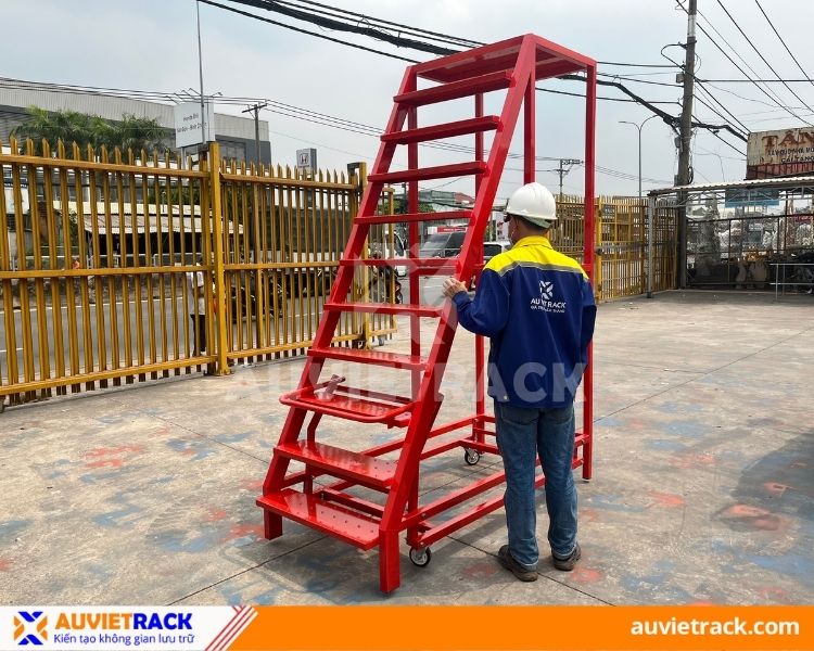 Xe Thang Công Nghiệp